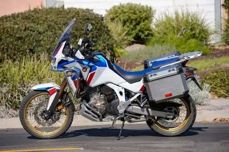GL1800 Gold Wing Tour