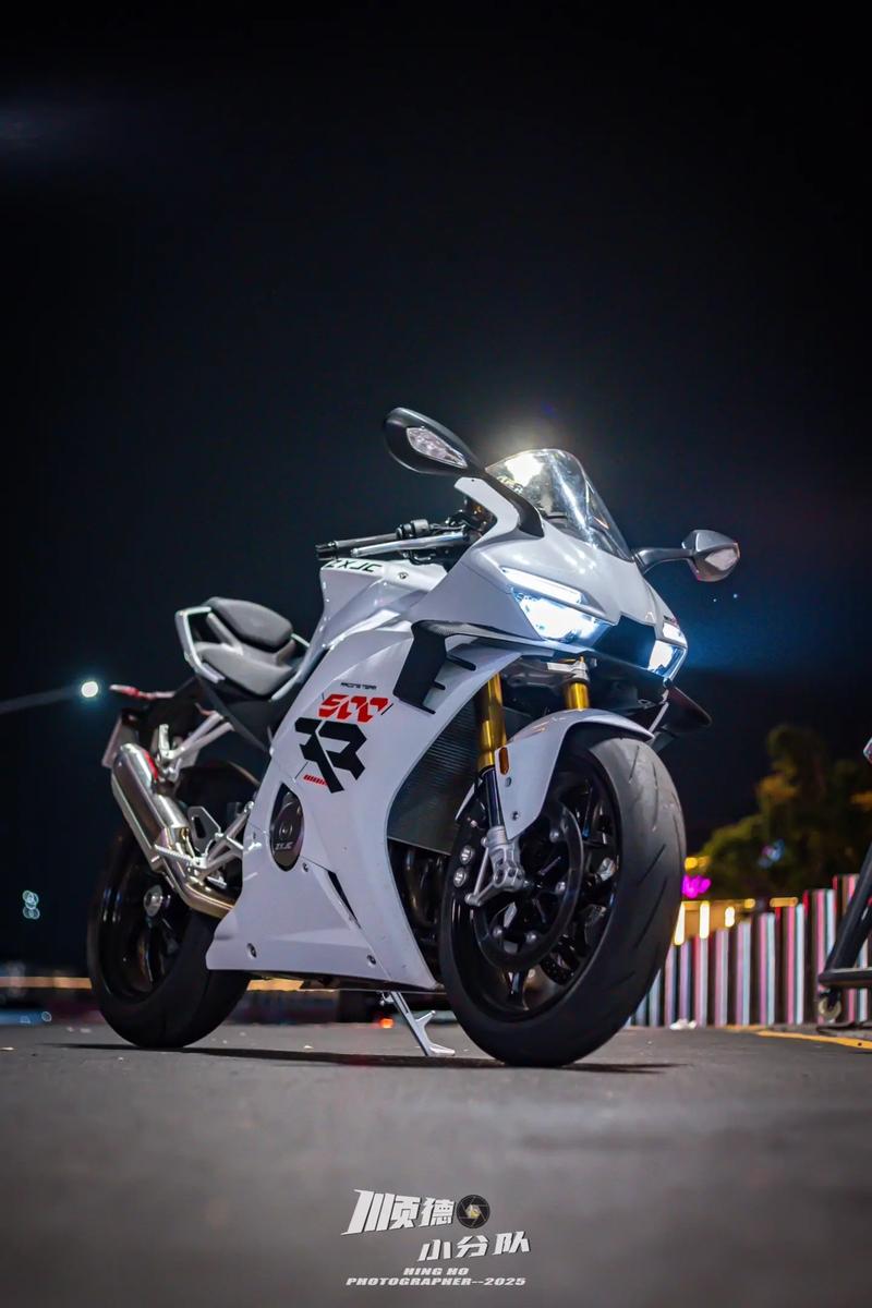 MX250