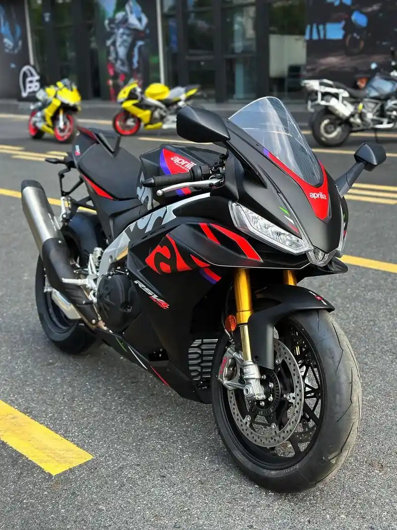 RSV4