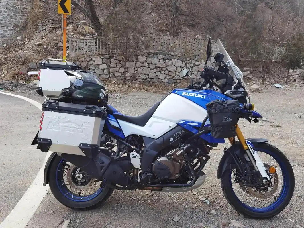 V-STROM 1050DE